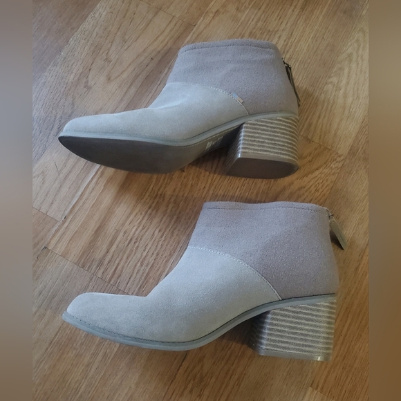 Toms Lacy Ankle Booties, Size 9.5 - Picture 2 of 10